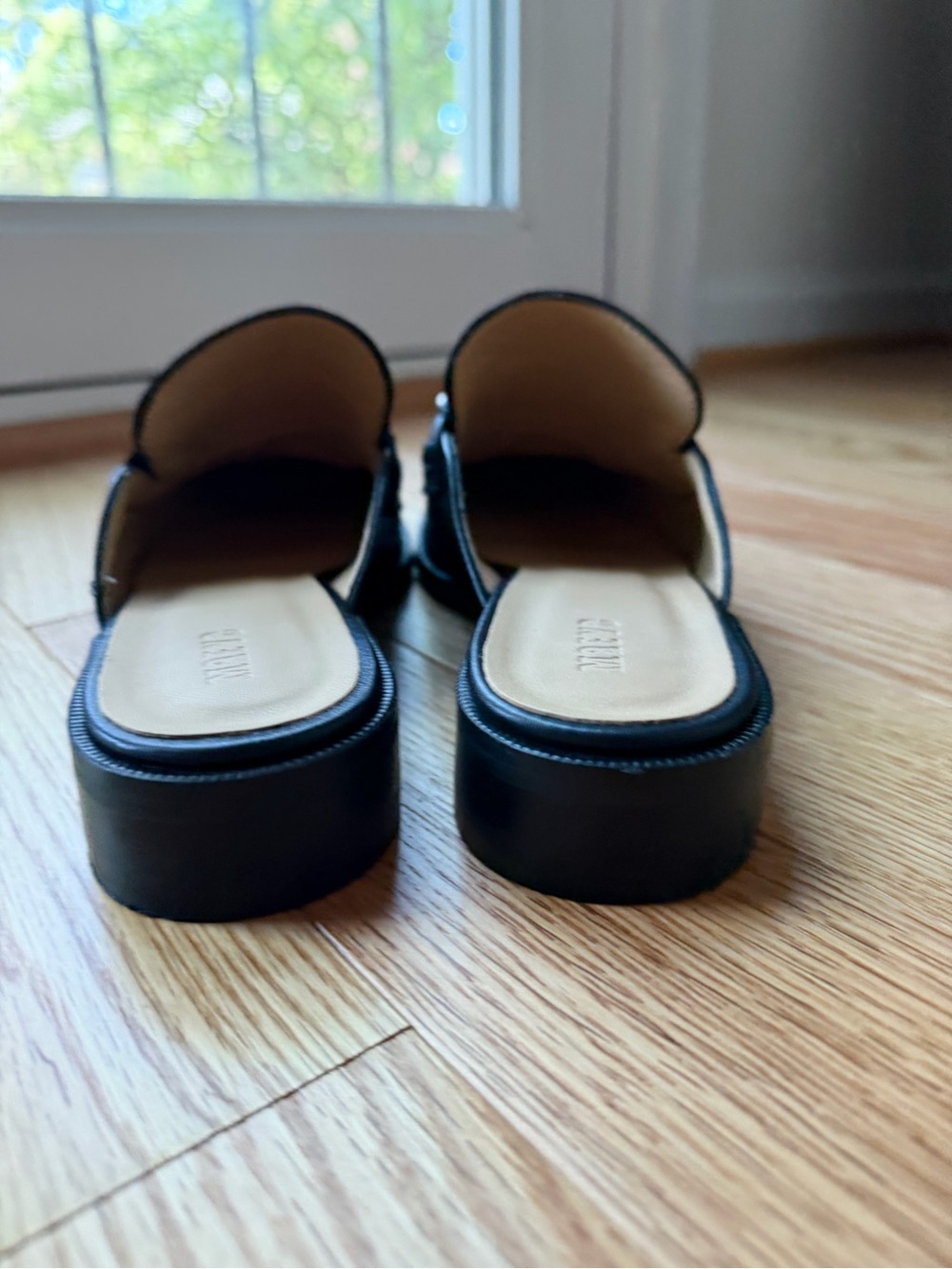 Maeve Anthropologie Black Leather Chain Loafer Mules Made in Spain EU 39 - Picture 7 of 8
